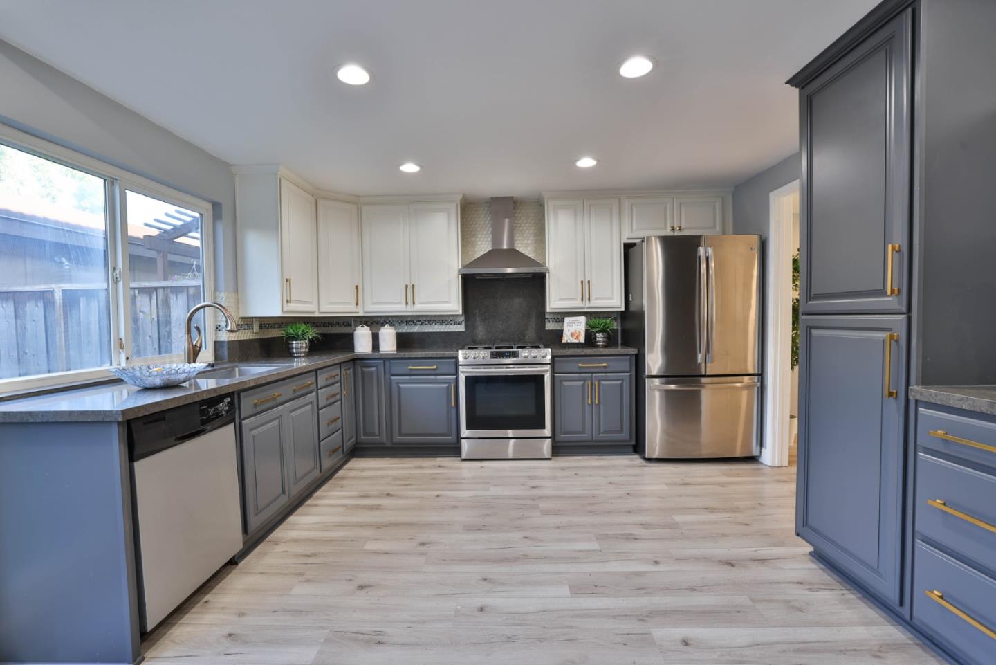 Photo #10: ML82052733 Listing: Photo #10