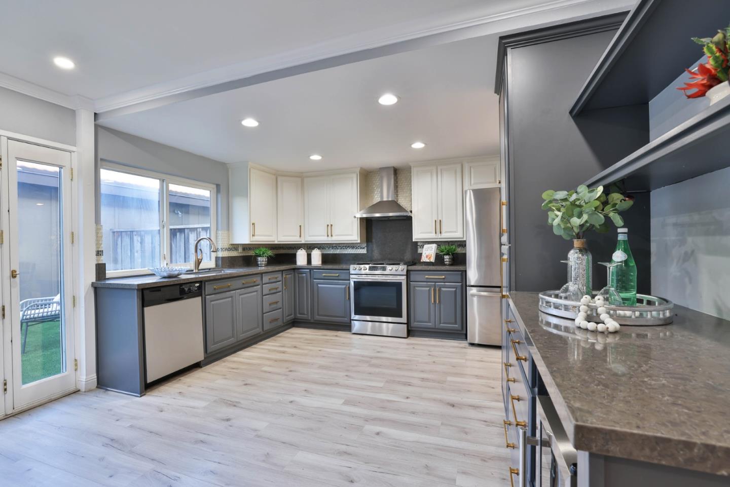 Photo #11: ML82052733 Listing: Photo #11