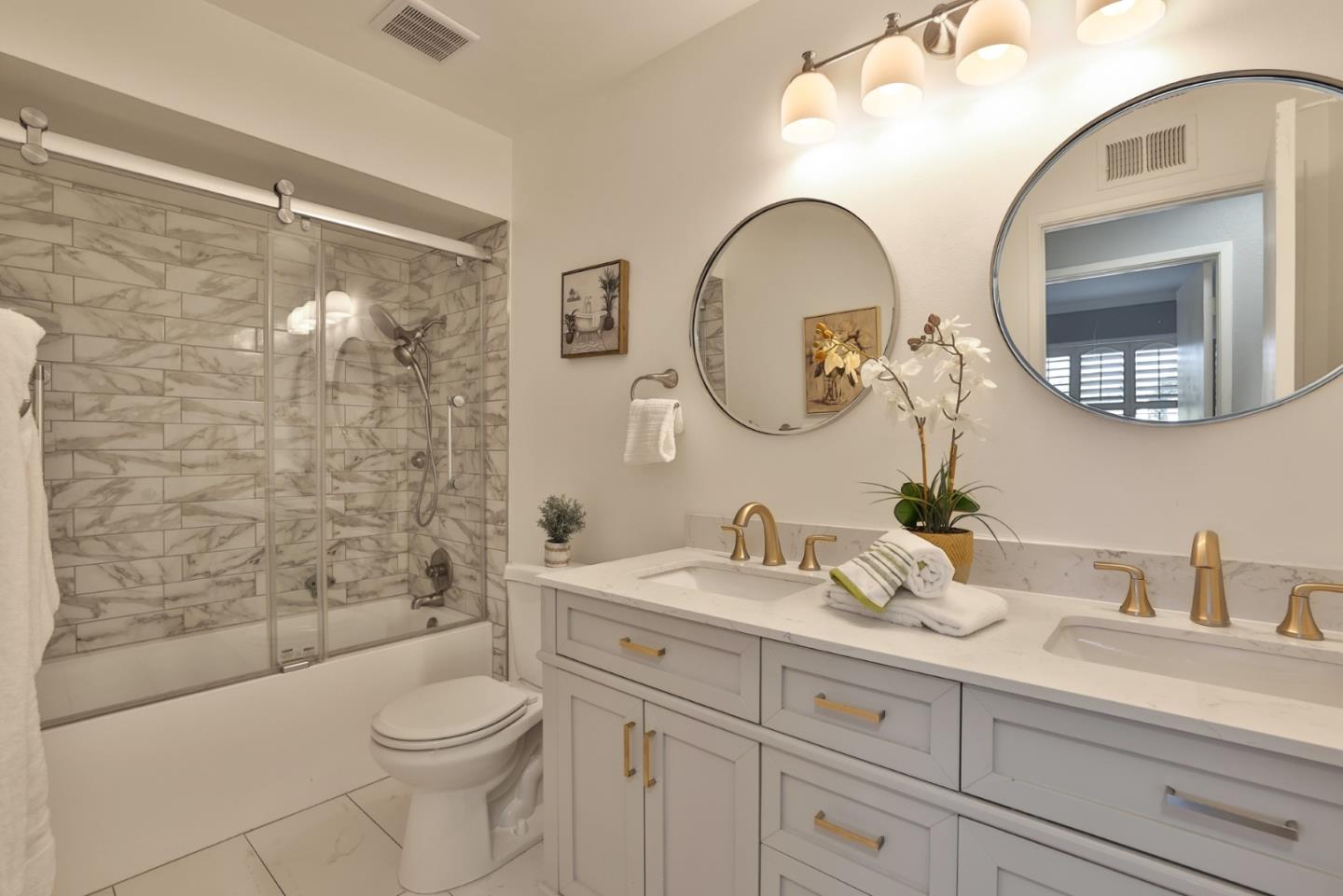 Photo #17: ML82052733 Listing: Photo #17