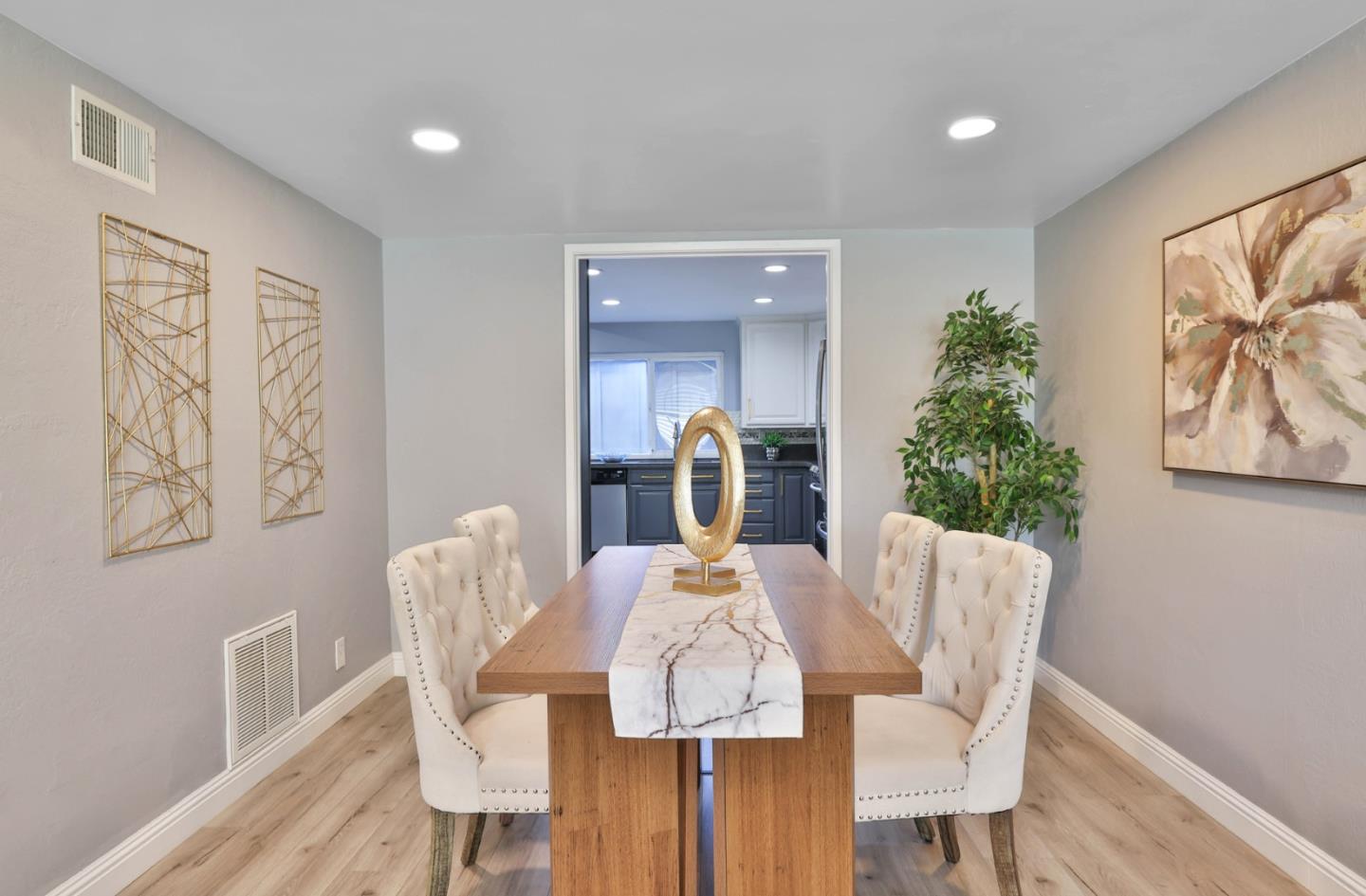 Photo #6: ML82052733 Listing: Photo #6