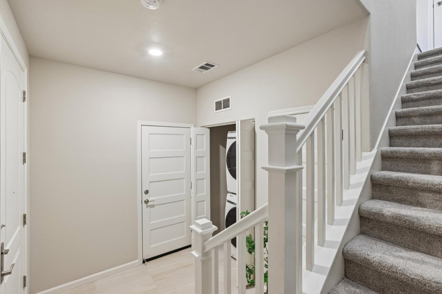 Photo #28: ML82052738 Listing: Photo #28