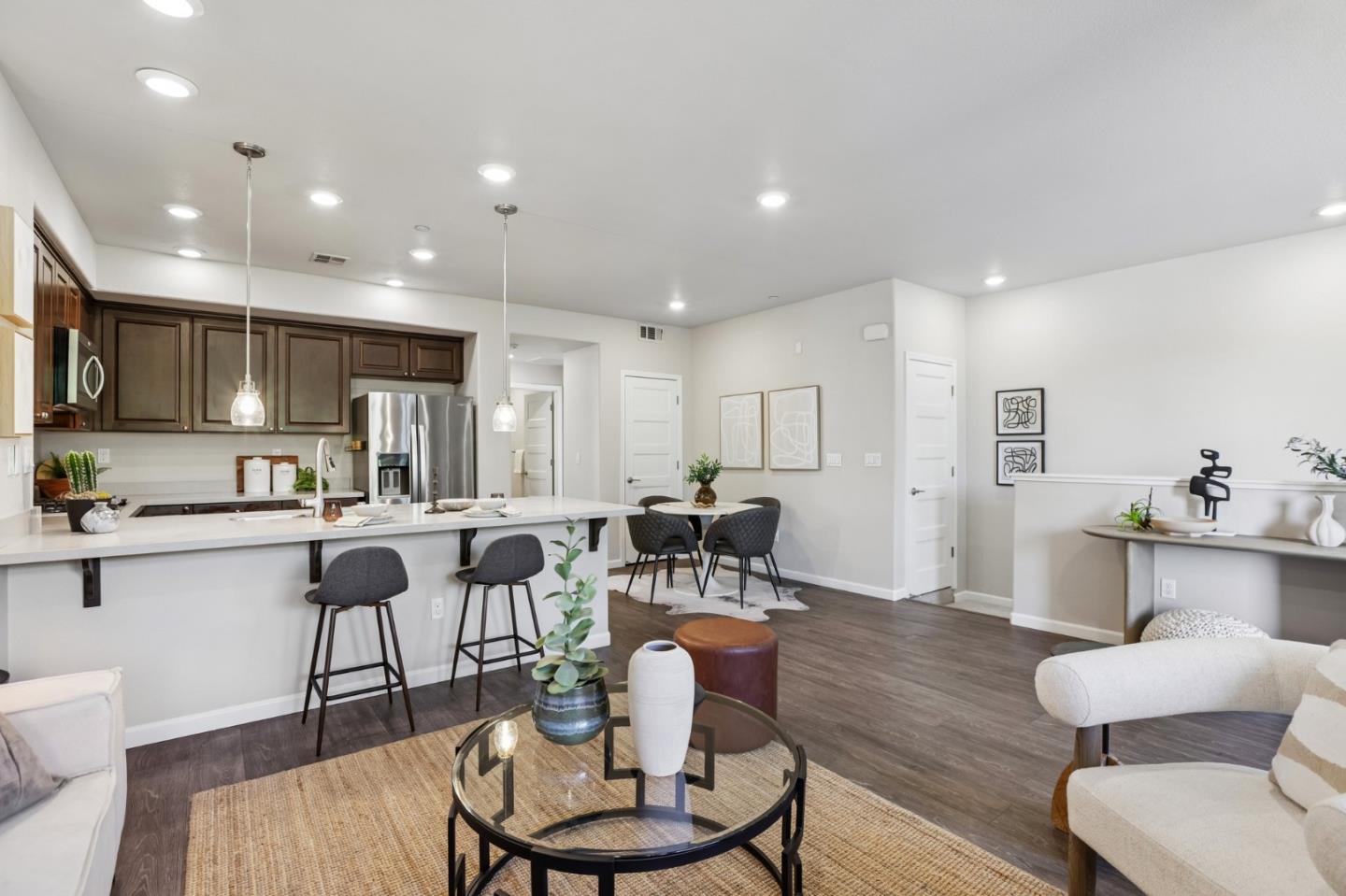 Photo #6: ML82052738 Listing: Photo #6