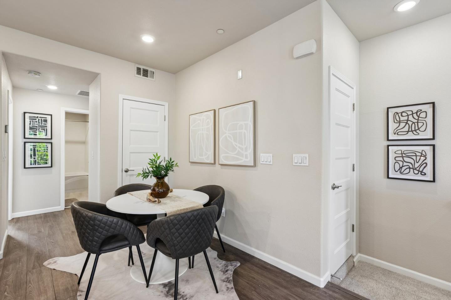 Photo #8: ML82052738 Listing: Photo #8
