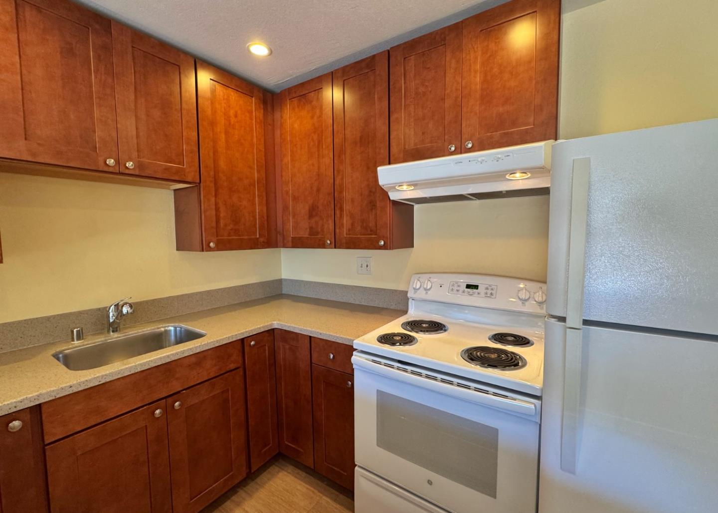755 14th AVE 704, SantaCruz, CA 95062, Photo 6