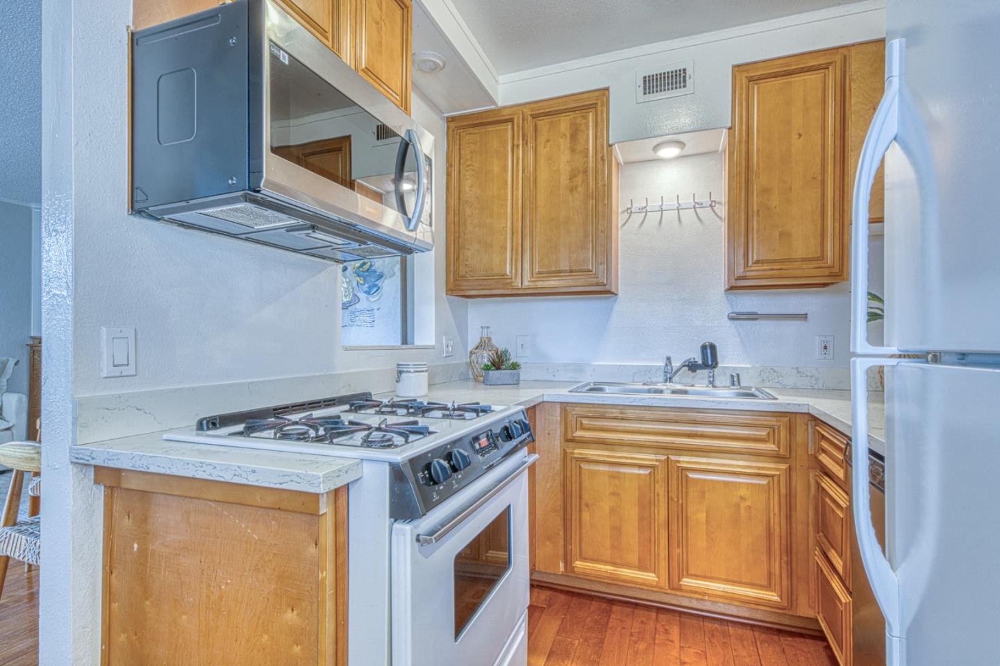 500 Glenwood CIR 435, Monterey, CA 93940, Photo 7