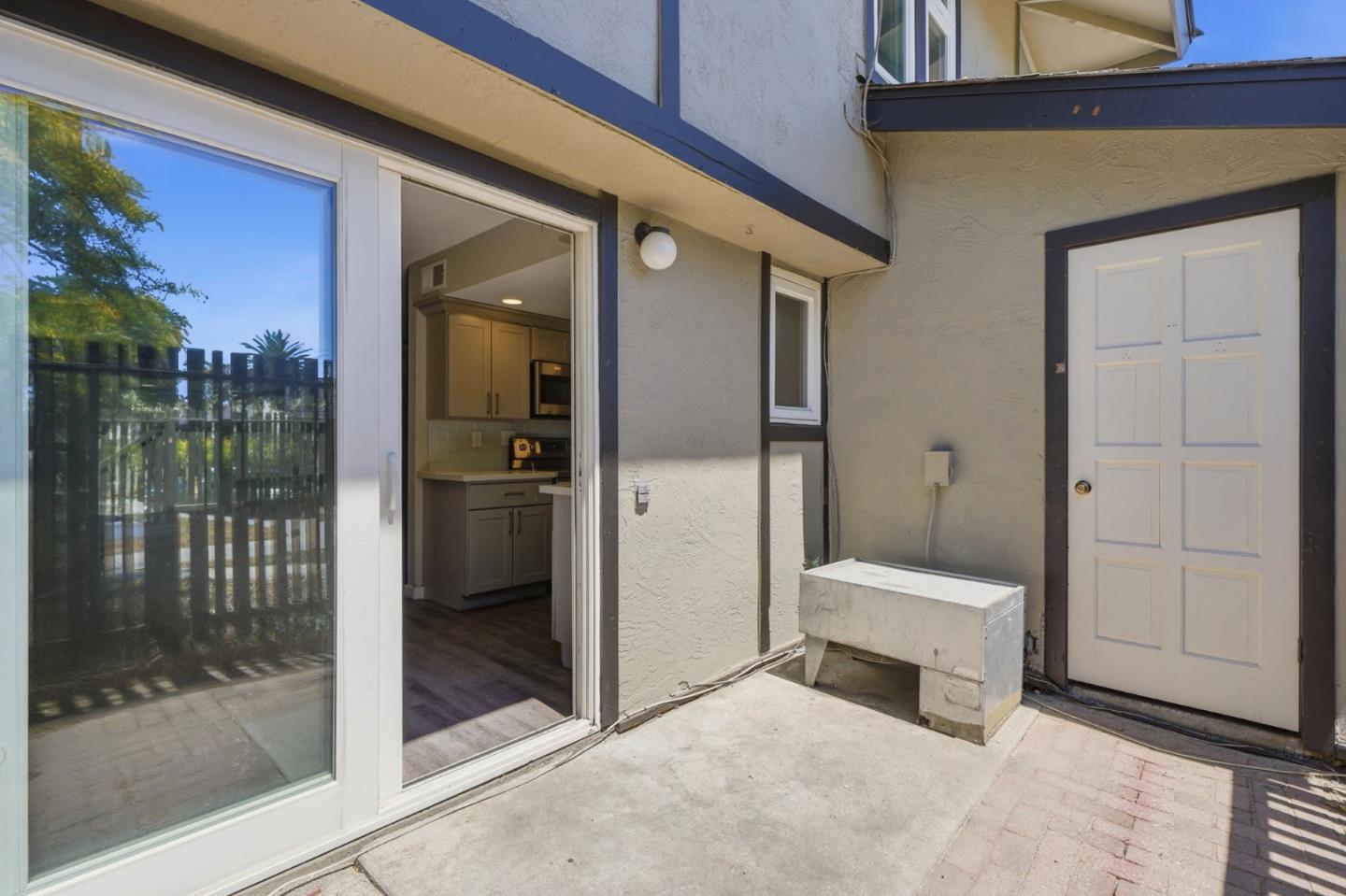 1806 Chinquapin Ct Apt C, Concord, CA 94519 photo 12