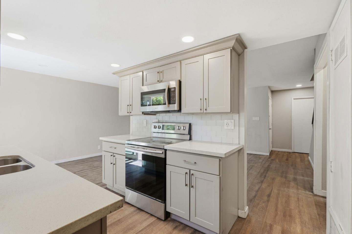 1806 Chinquapin CT C, Concord, CA 94519, Photo 5