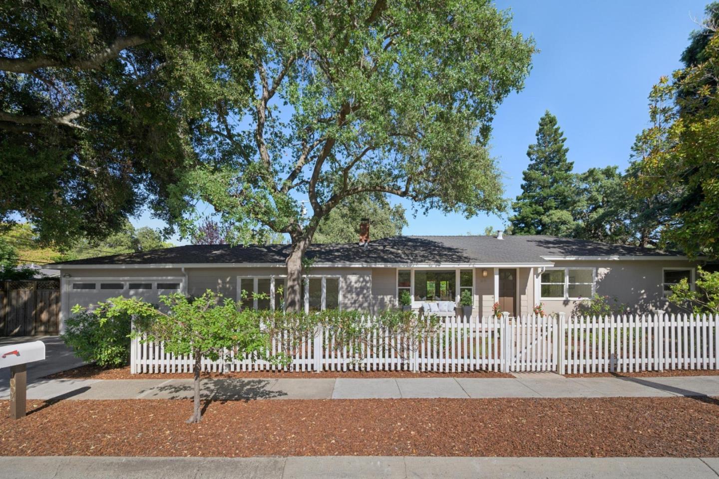 1004 Del Norte AVE