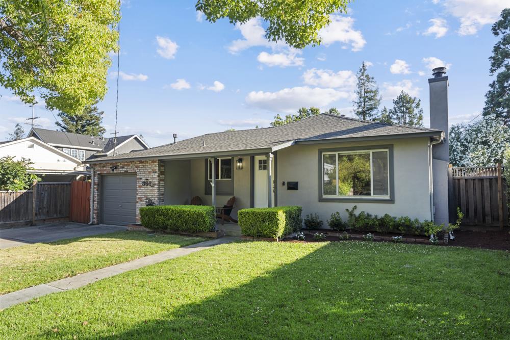 366 Alexander AVE