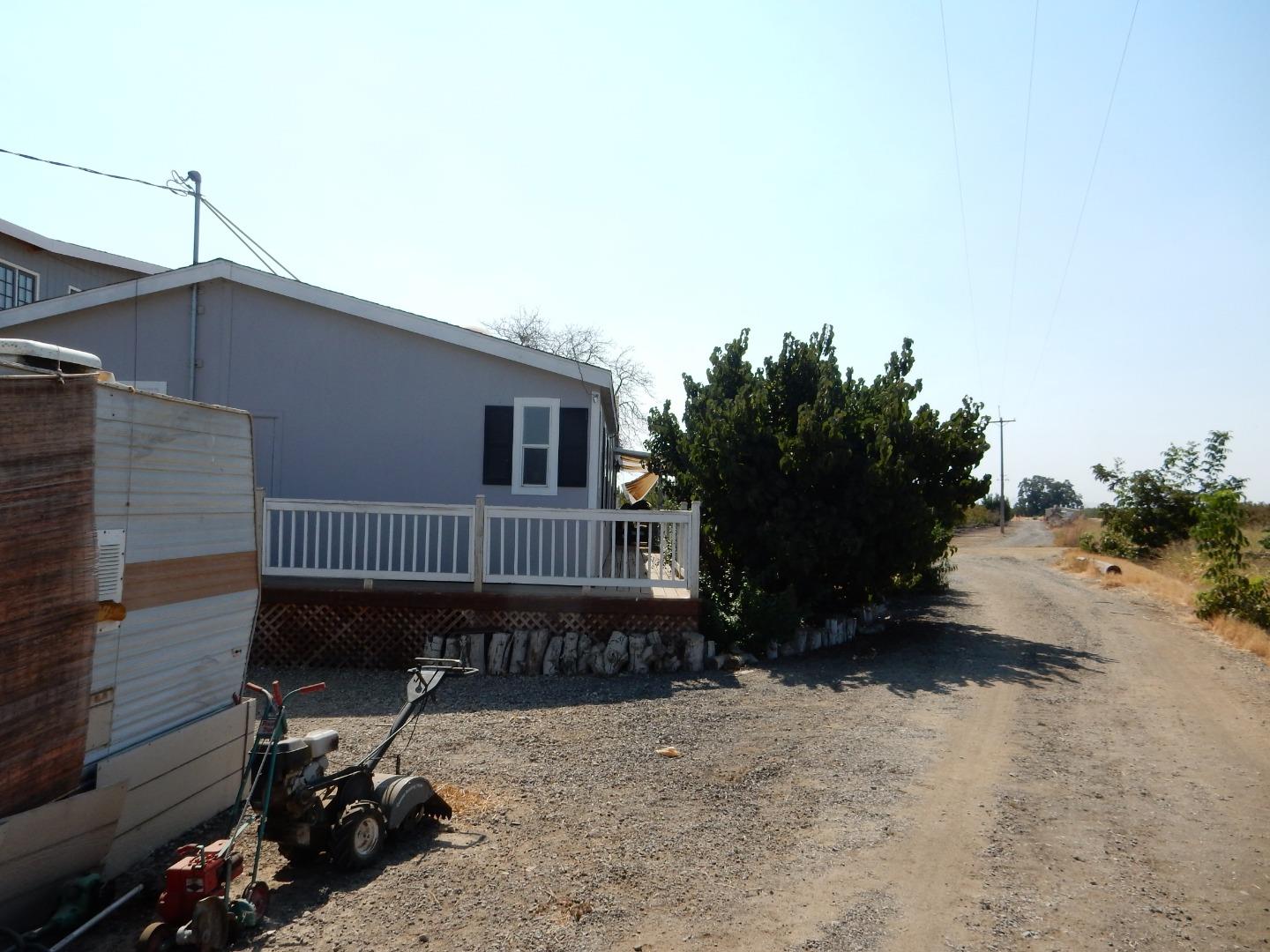 Front Image Thumbnail for ML82053243