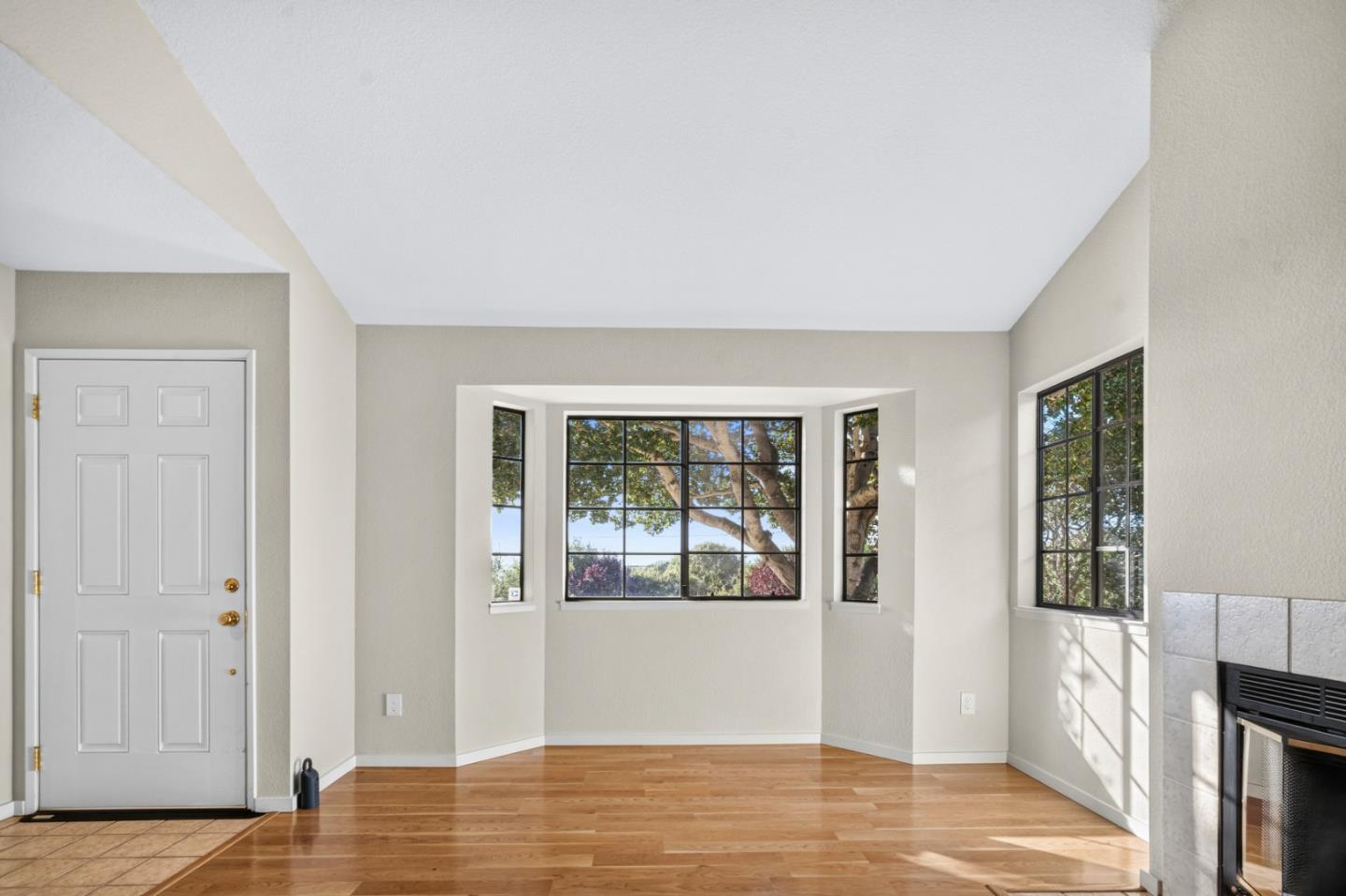 1037 Olympic LN, Seaside, CA 93955, Photo 6