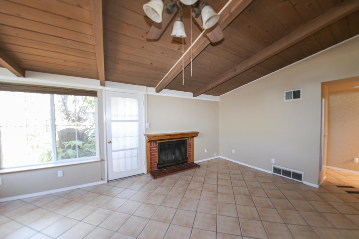340 Walnut Ln, Gilroy, CA 95020, Photo 6