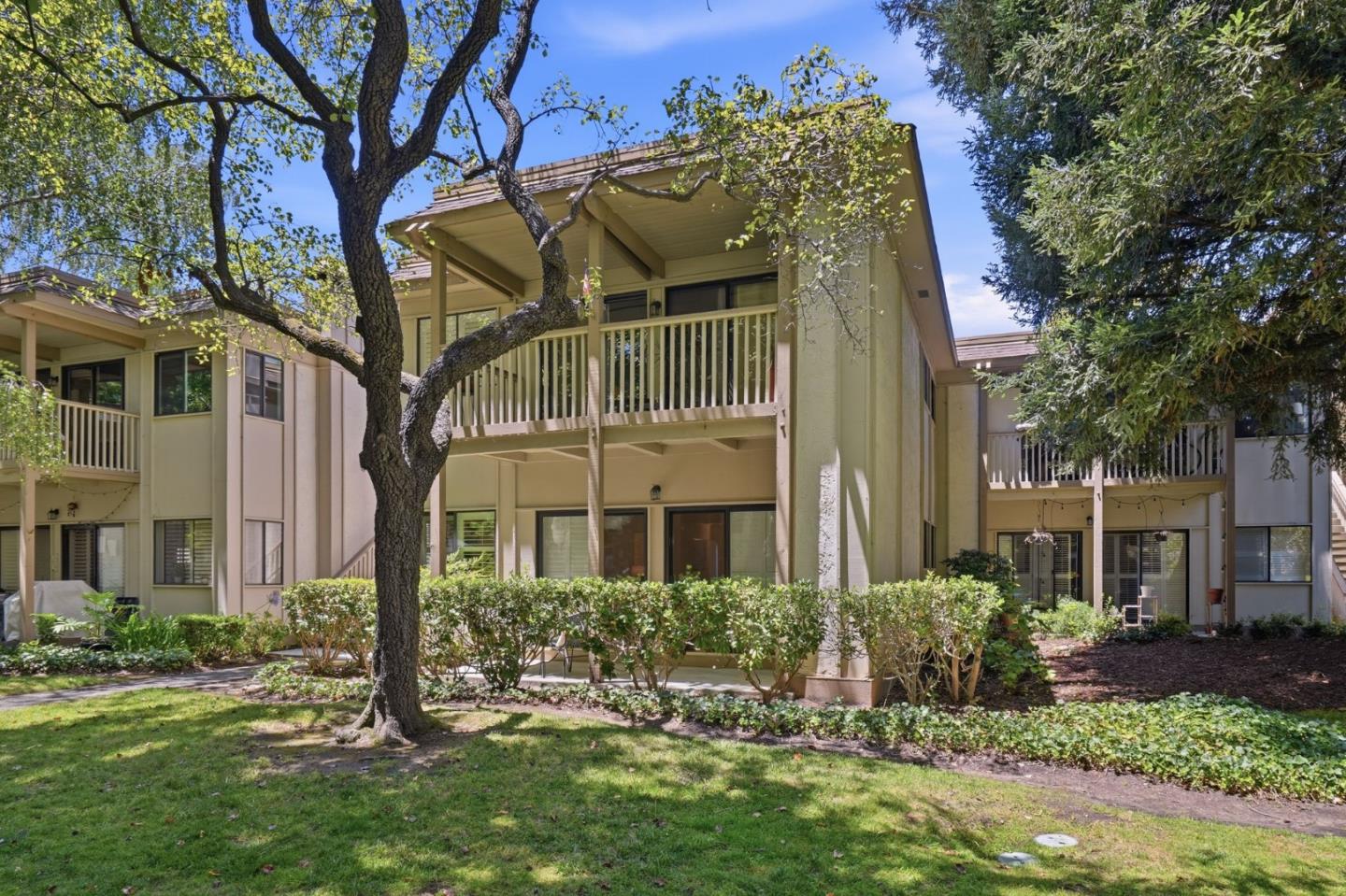 Horgan AVE Unit: 9