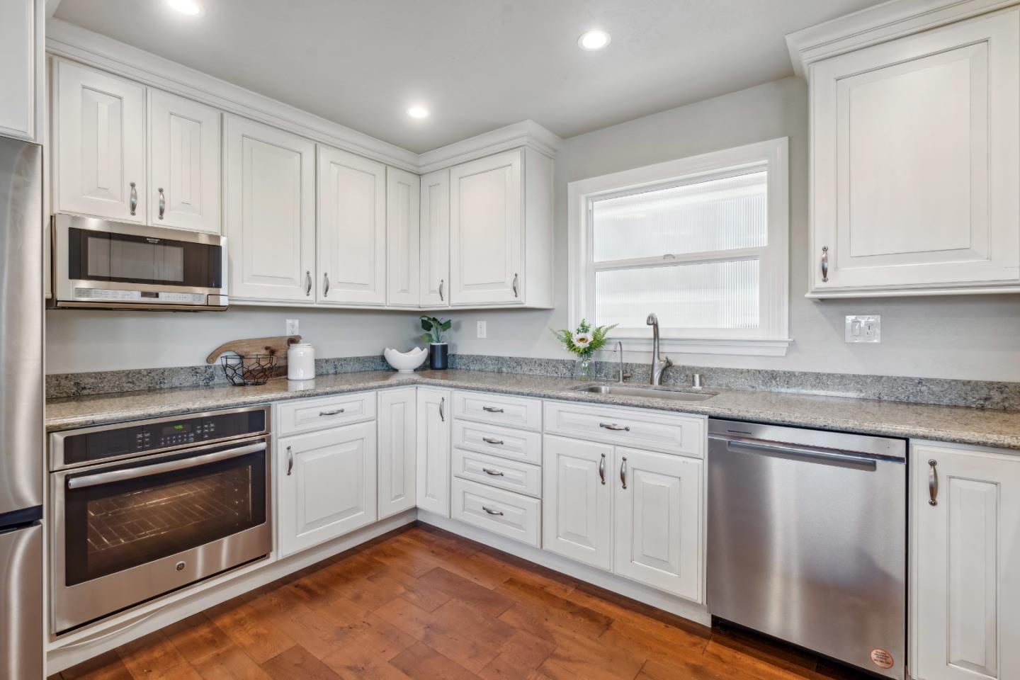 251 Starlight TER, SantaCruz, CA 95065, Photo 6