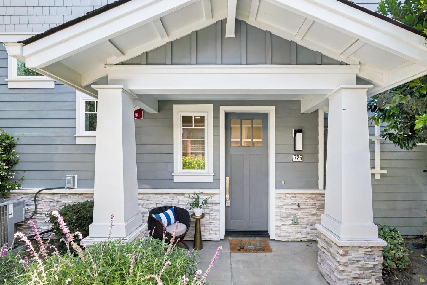 Front Image Thumbnail for ML82053935