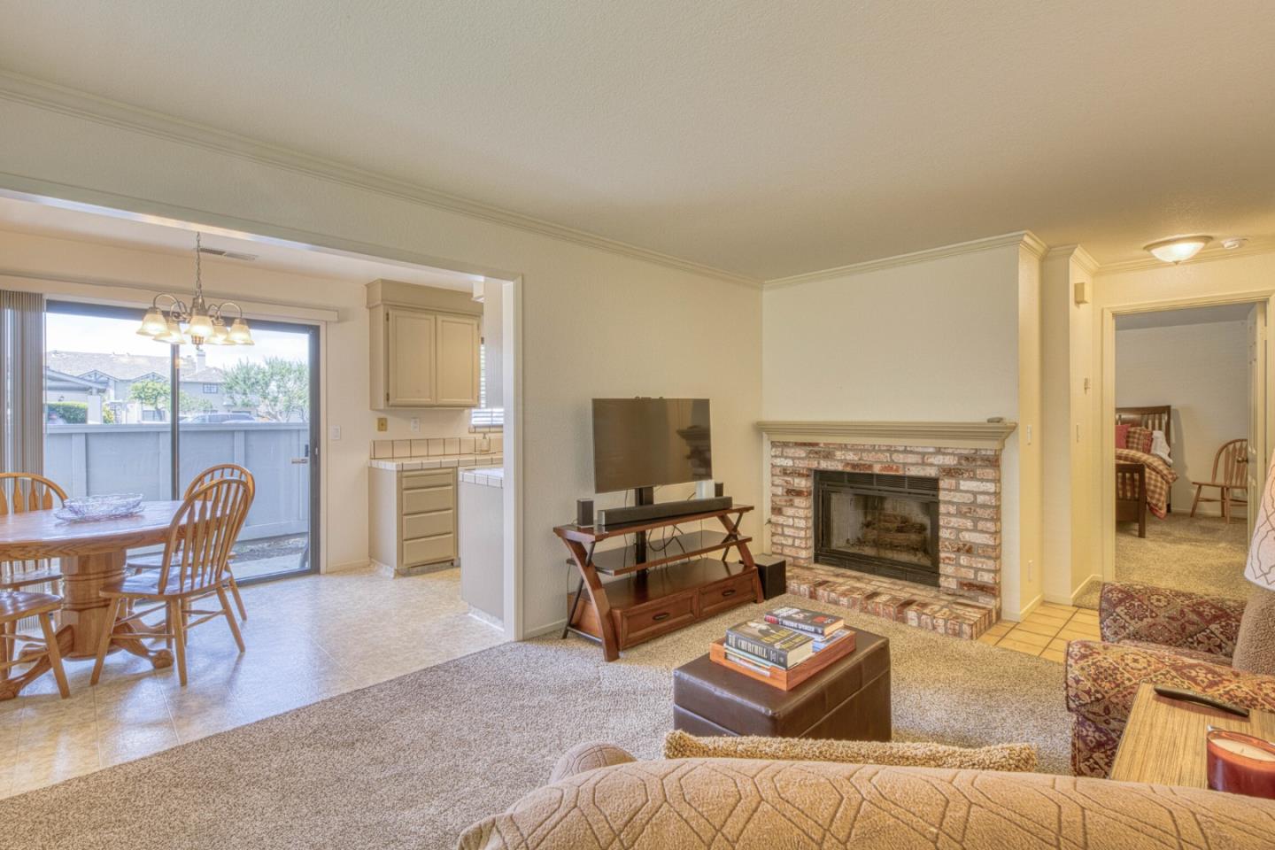 1056 Padre DR 5, Salinas, CA 93901, Photo 7
