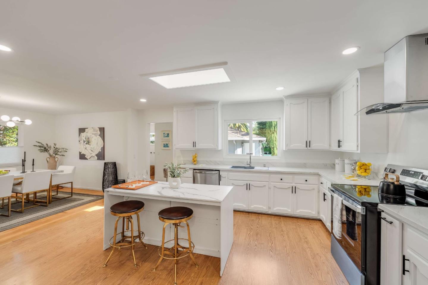 Alameda De Las Pulgas, RedwoodCity, CA 94061, Photo 6