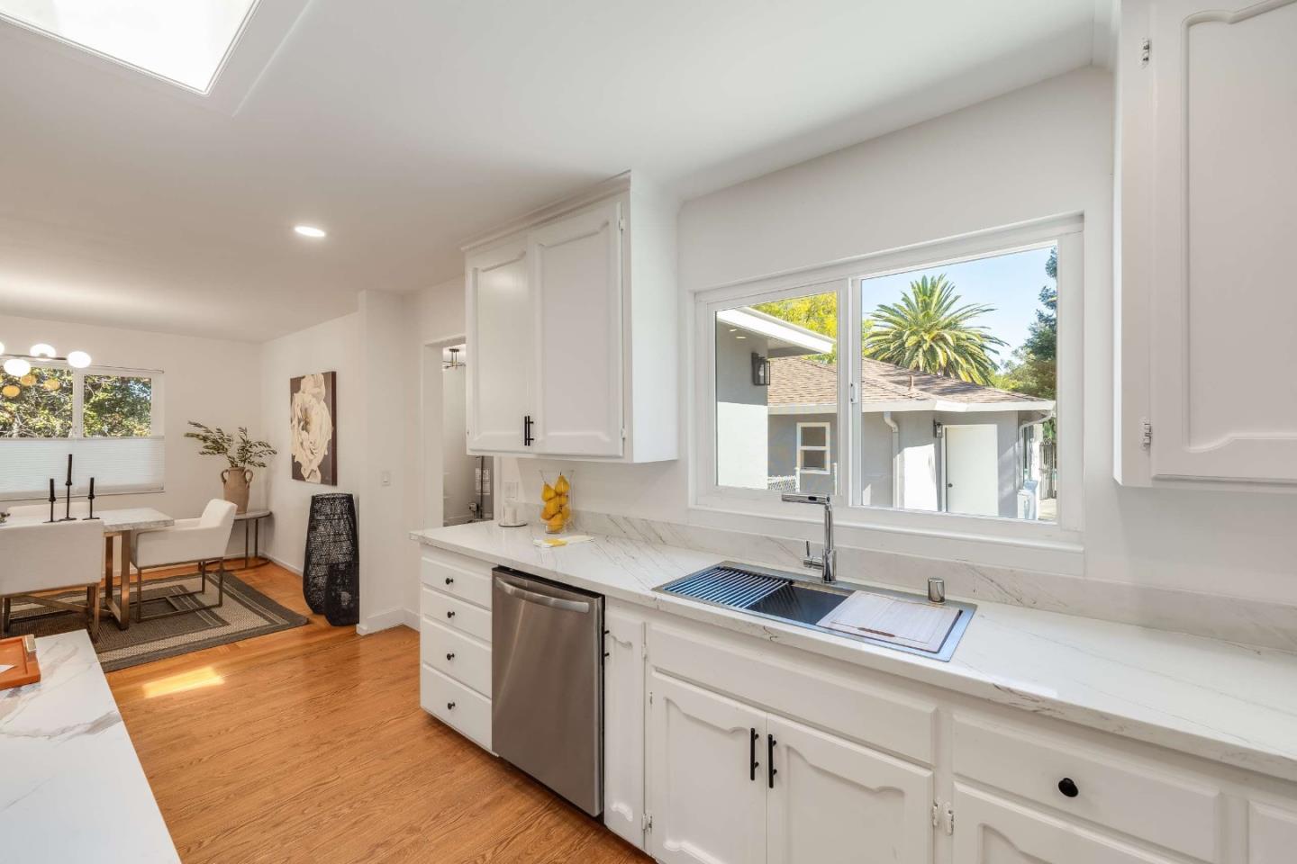 Alameda De Las Pulgas, RedwoodCity, CA 94061, Photo 7