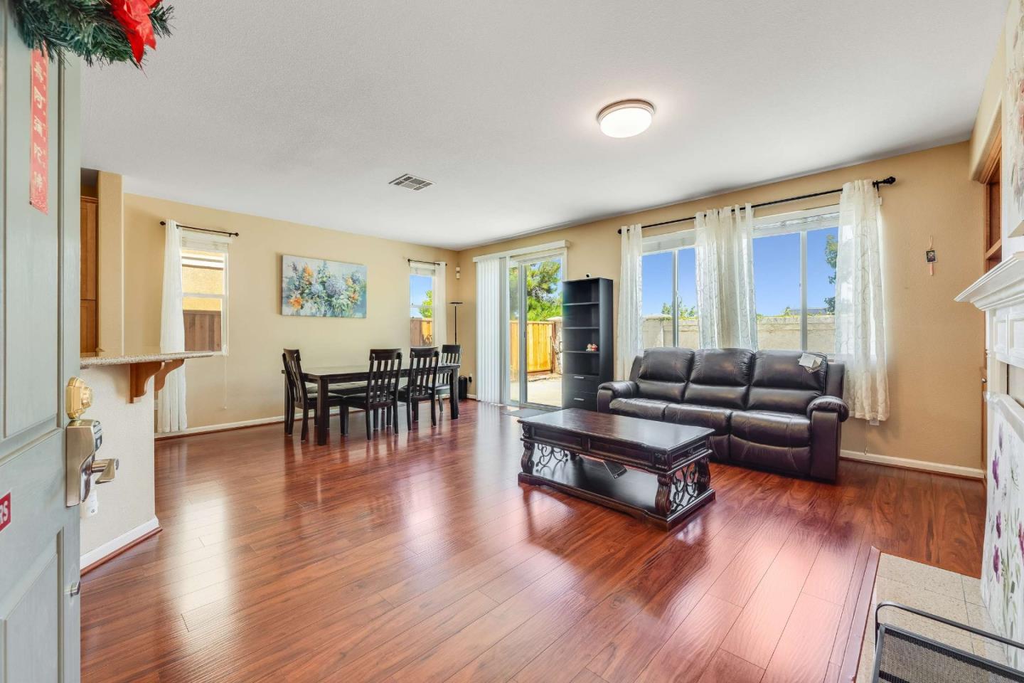 281 Kapalua Bay CIR, Pittsburg, CA 94565, Photo 3