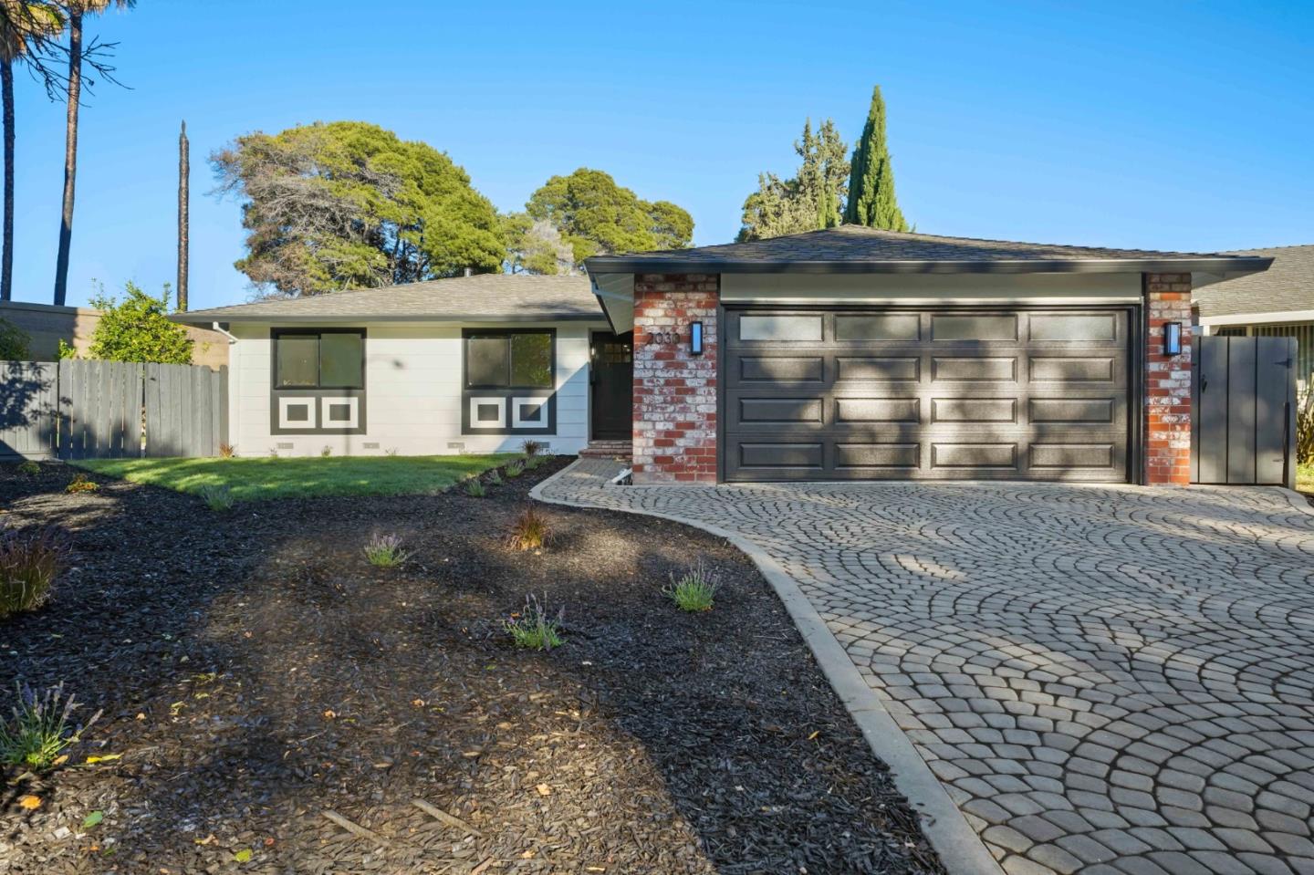 Front Image Thumbnail for ML82054541