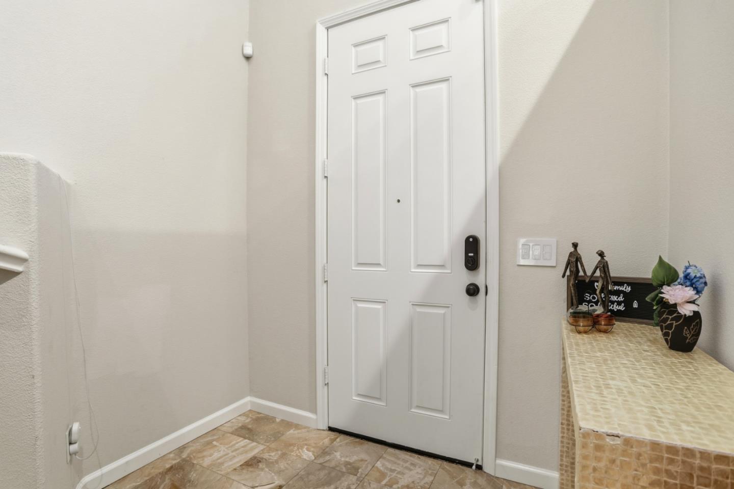 70 Towne CIR, MountainView, CA 94040, Photo 7