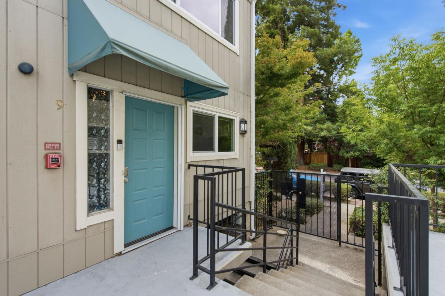 165 E O'Keefe ST 9