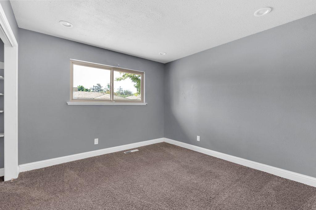 416 Krest St, Madera, CA 93637 photo 13