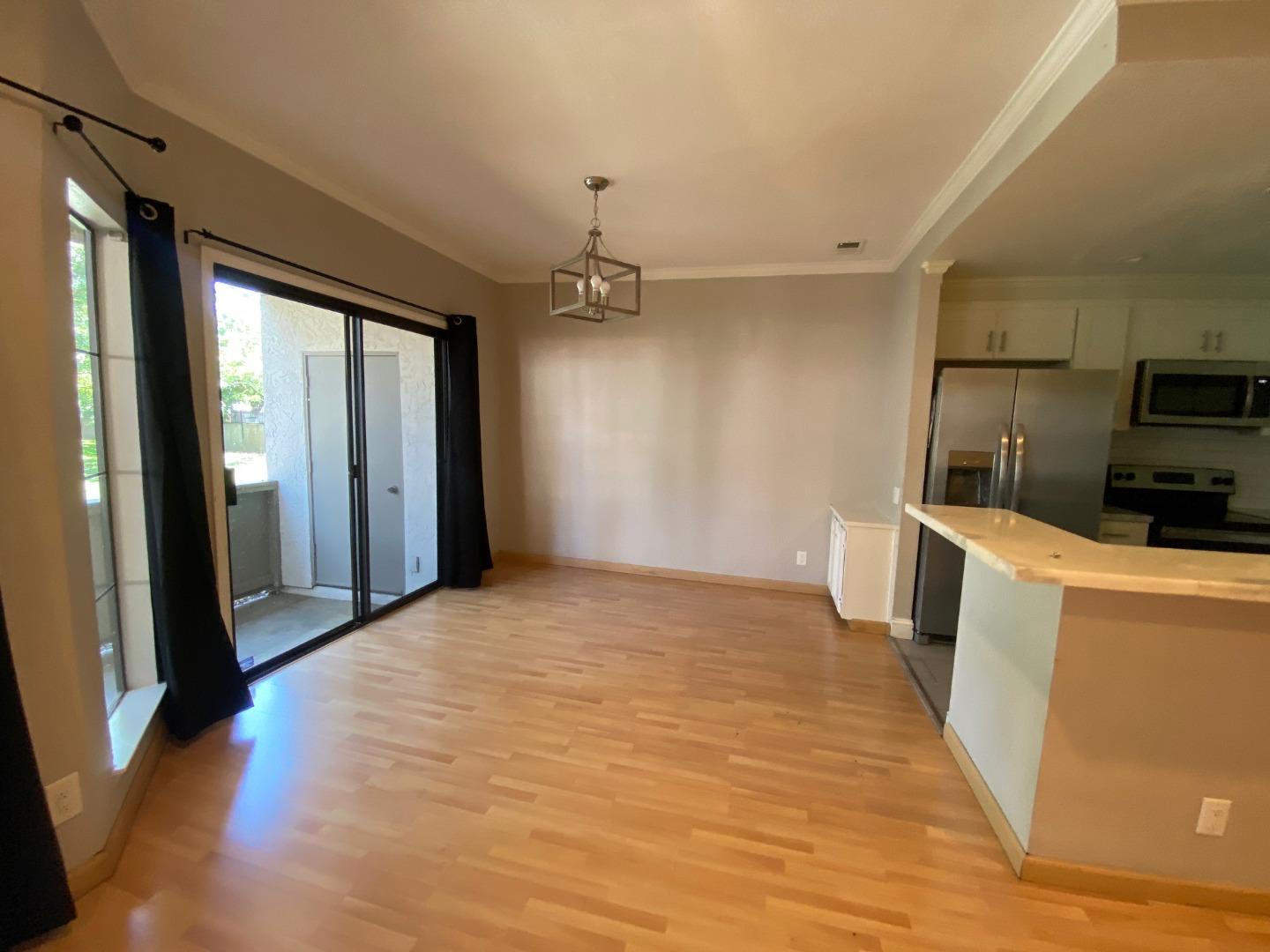 301 Kenbrook Cir, San Jose, CA 95111 photo 3
