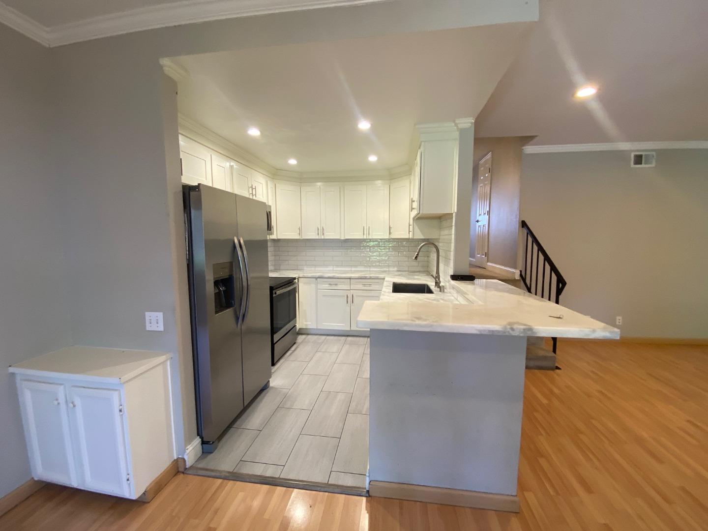 301 Kenbrook Cir, San Jose, CA 95111 photo 4