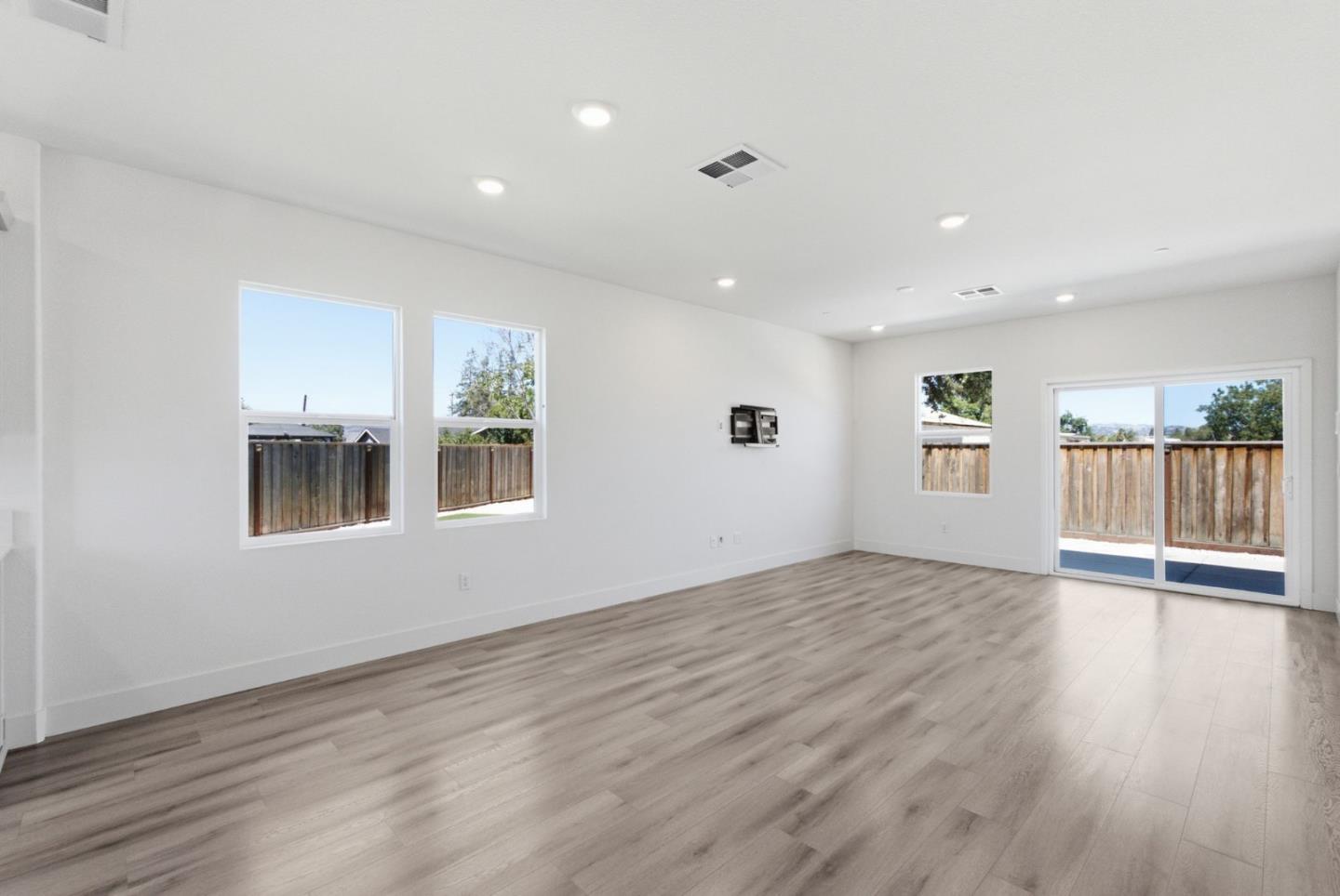 9192 Wickham Ct, Gilroy, CA 95020 photo 7