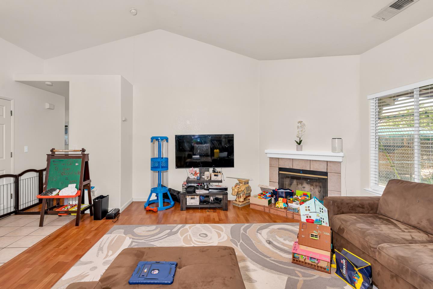 721 Rhine Ct, Los Banos, CA 93635 photo 6