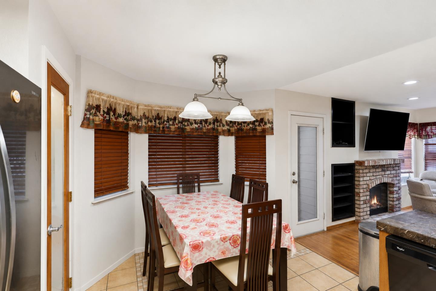 1182 Seasons Dr, Pittsburg, CA 94565, Photo 6