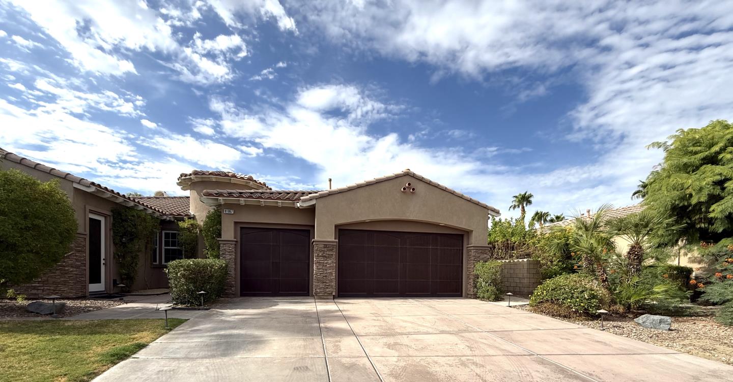 Featured listings
