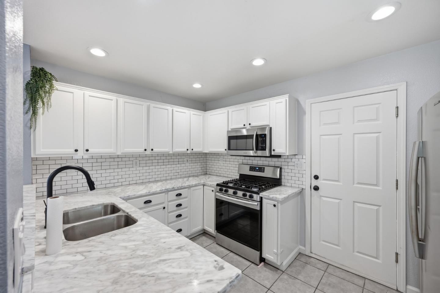 1576 Hermocilla WAY, SanJose, CA 95116, Photo 3