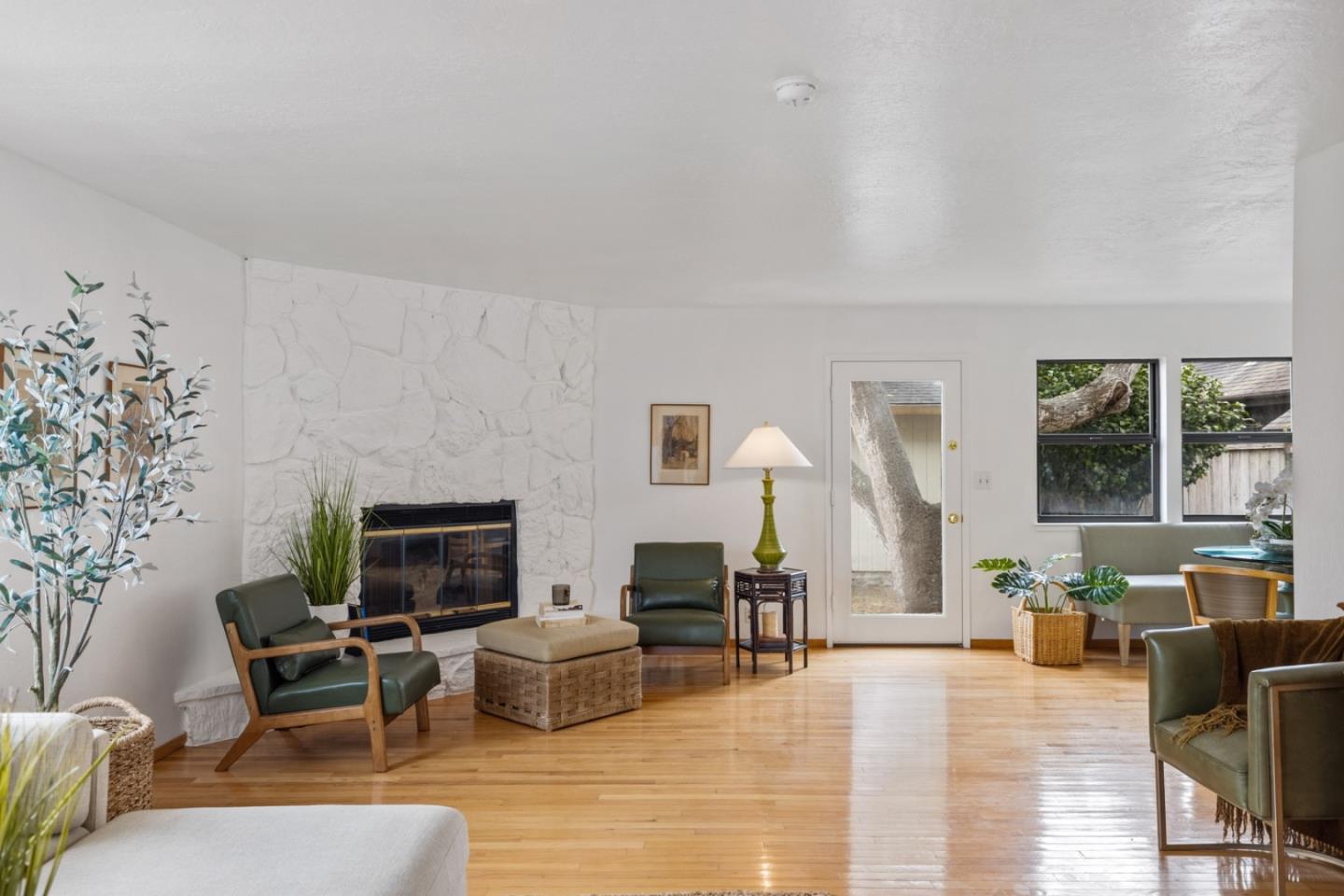 917 Fountain Ave, PacificGrove, CA 93950, Photo 6