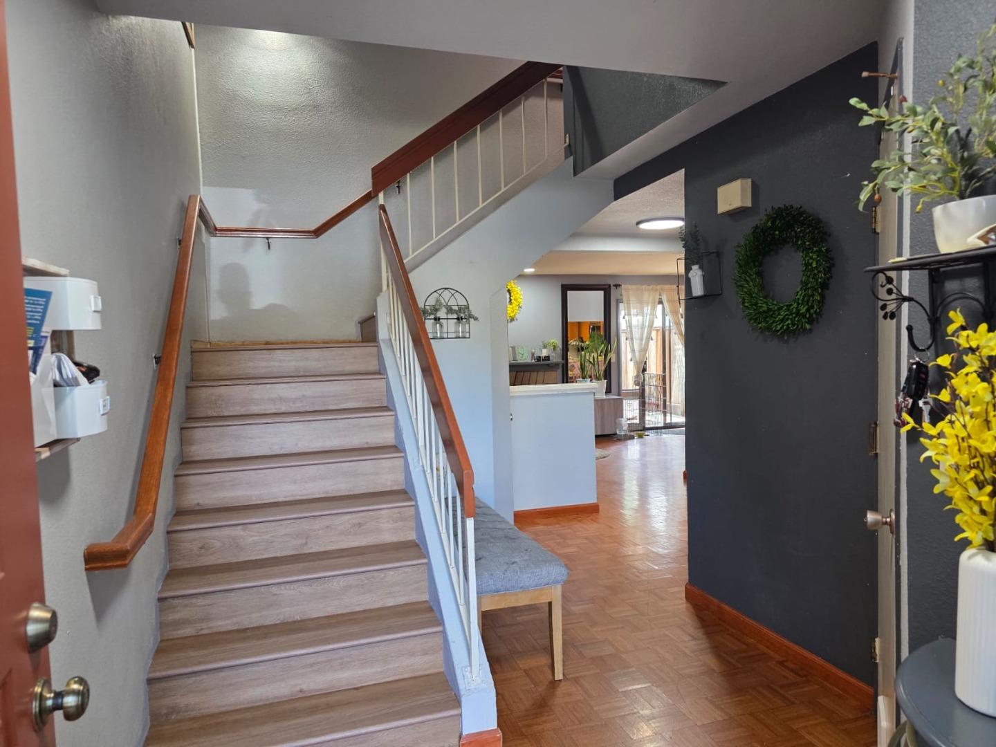 7075 Princevalle ST, Gilroy, CA 95020, Photo 2