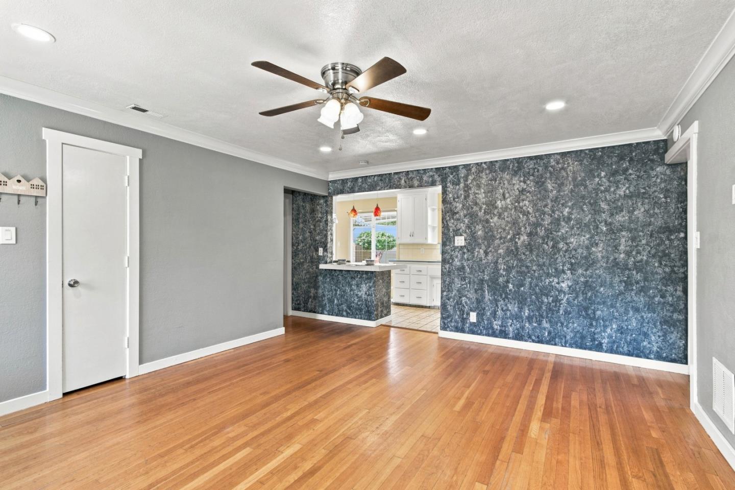 1131 Frankfurt AVE, SanJose, CA 95126, Photo 7