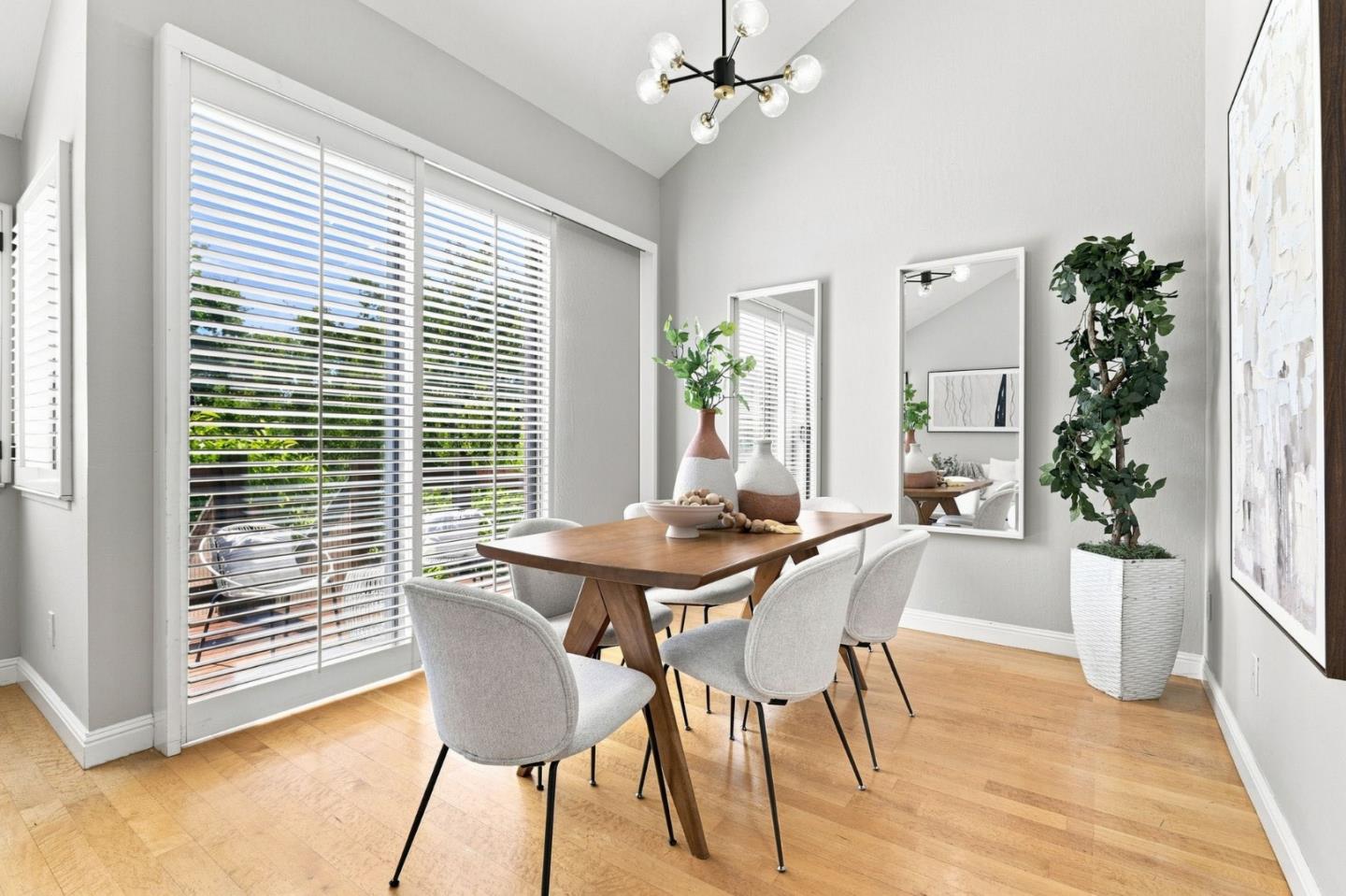 1637 Grant RD, MountainView, CA 94040, Photo 6