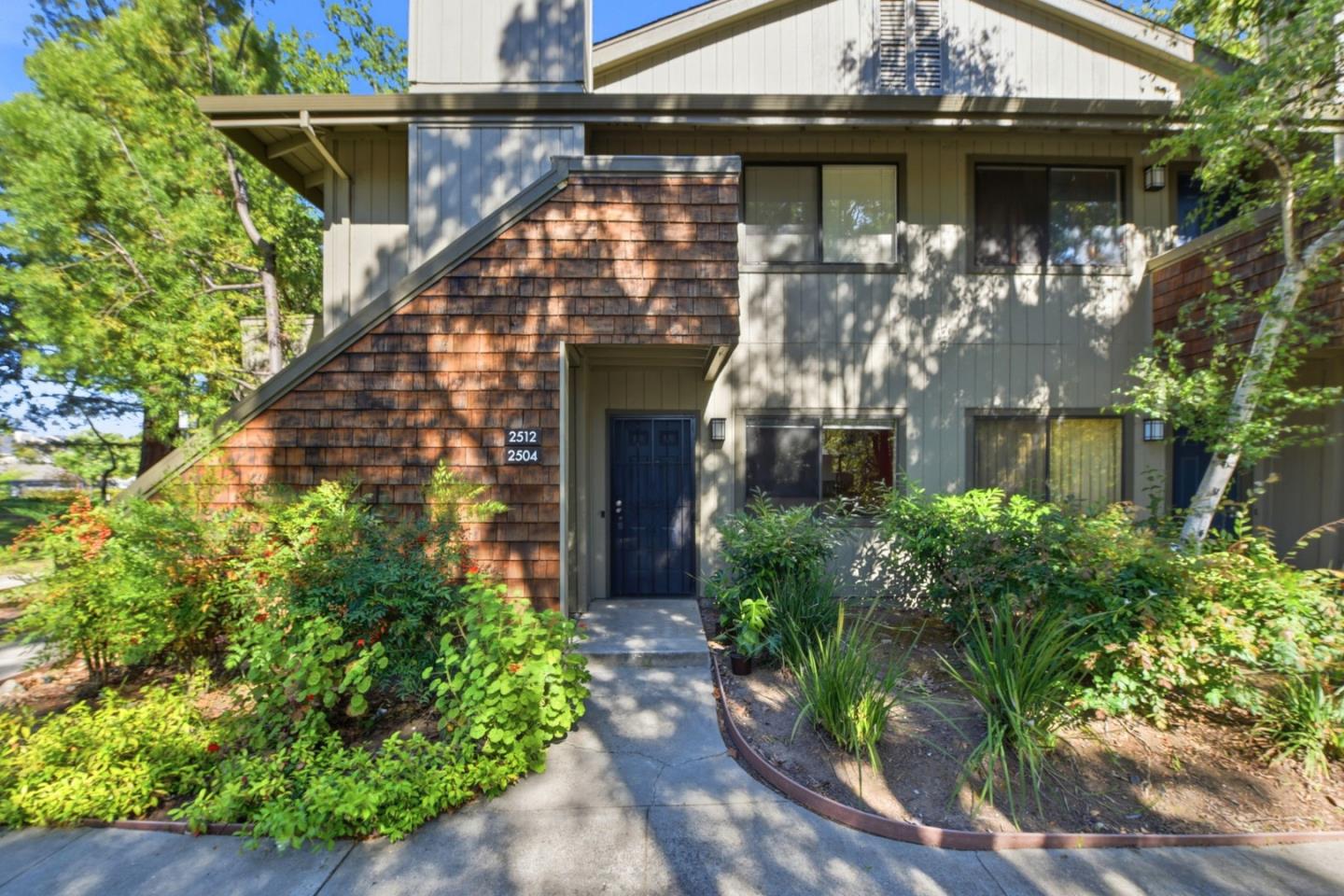 2504 La Terrace CIR