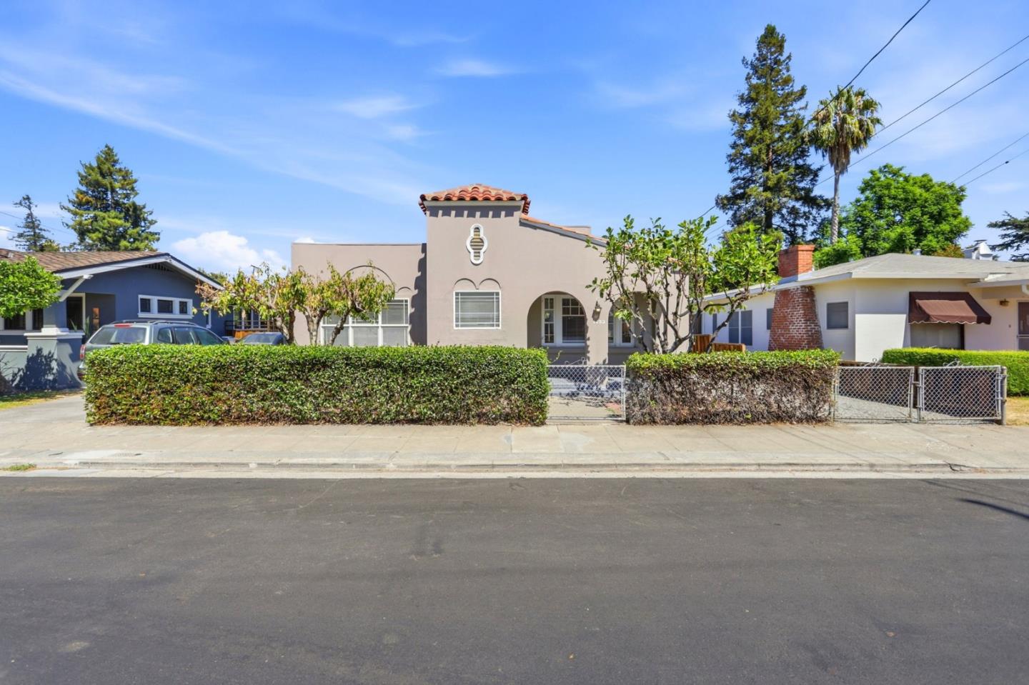 1253 Singletary AVE