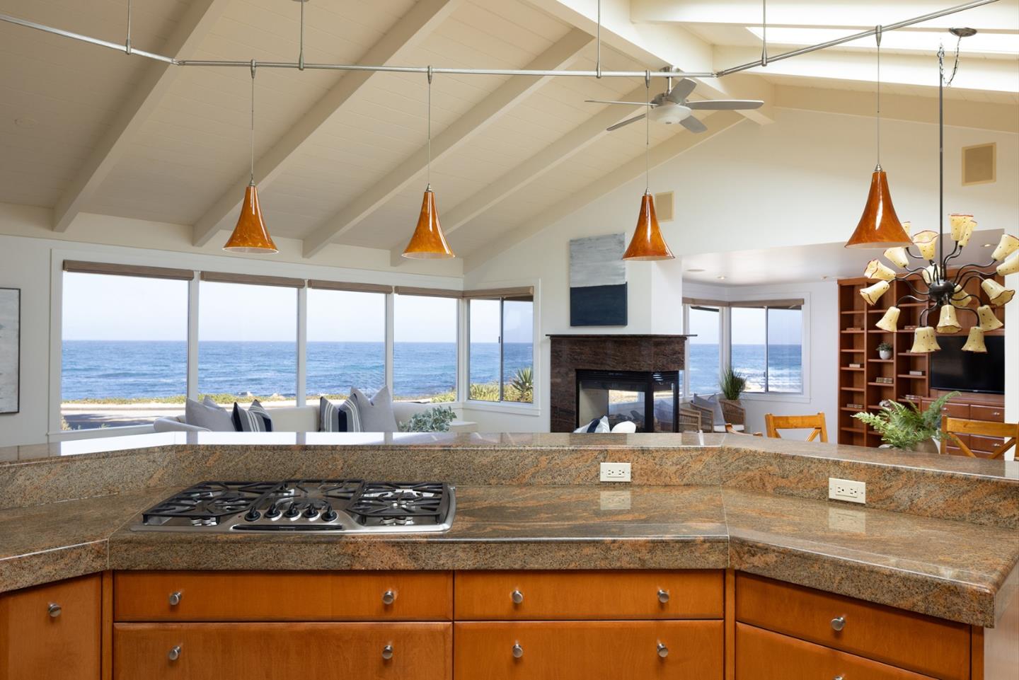 1209 Ocean View Blvd, Pacific Grove, CA 93950 photo 11