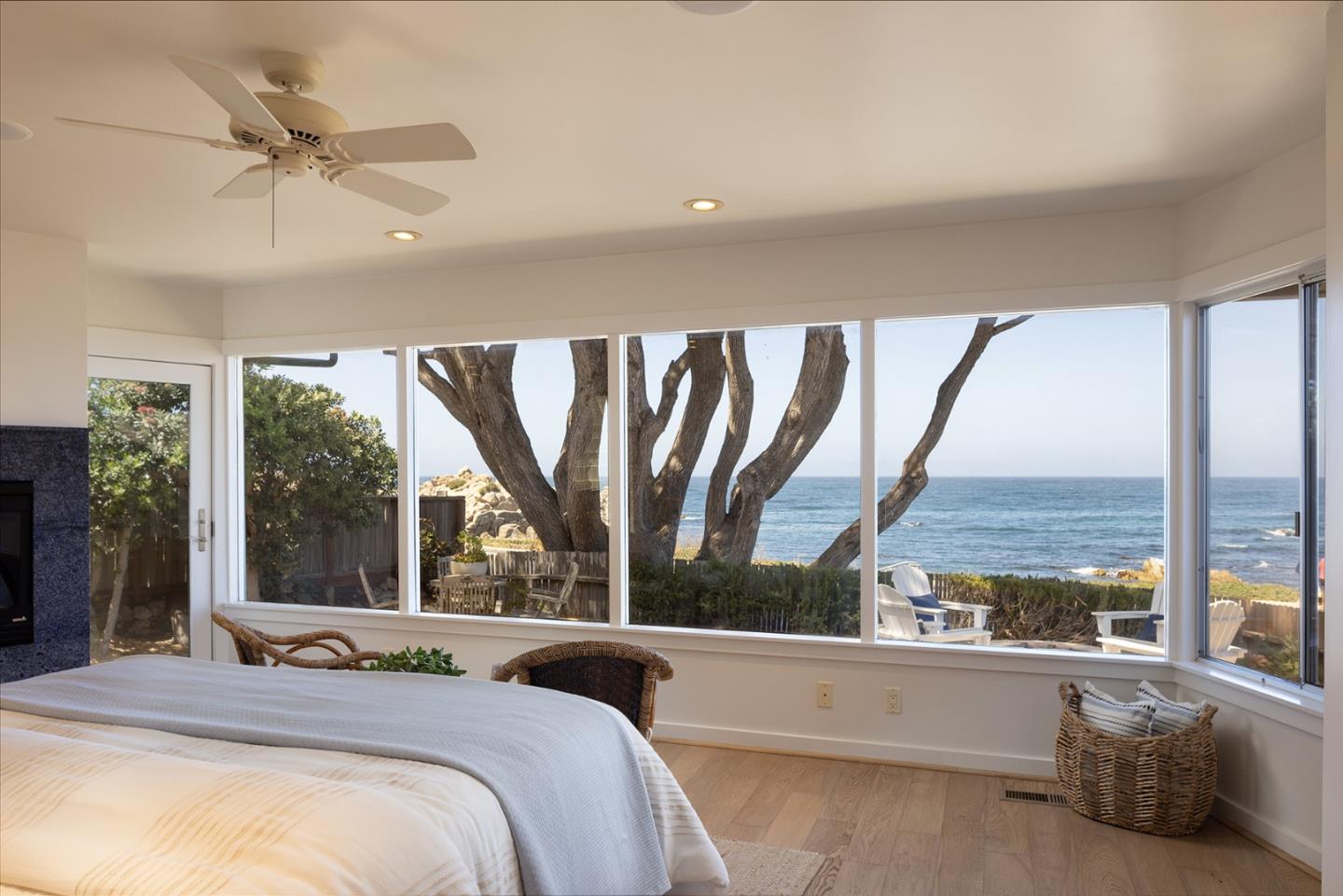 1209 Ocean View Blvd, Pacific Grove, CA 93950 photo 13