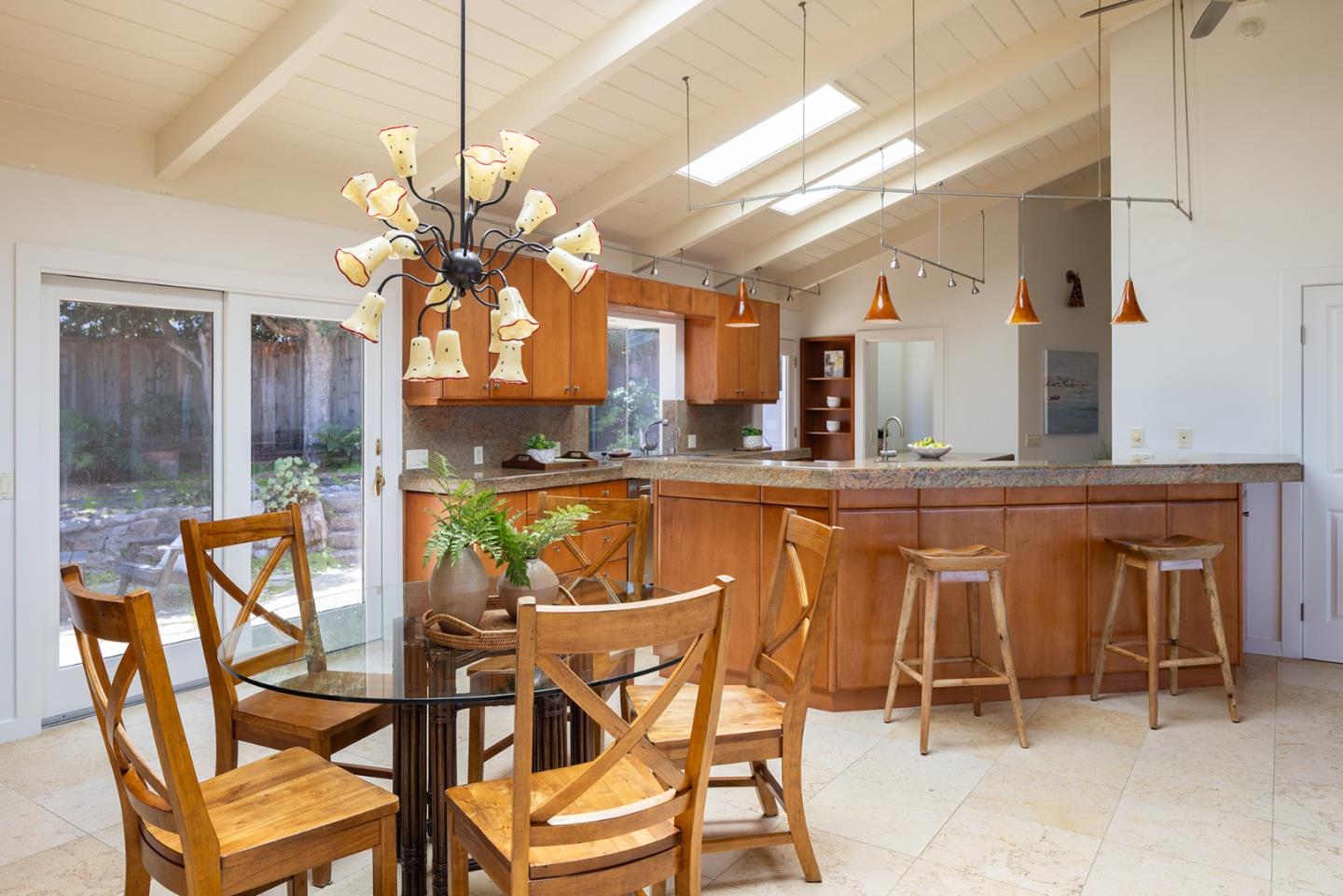 1209 Ocean View Blvd, Pacific Grove, CA 93950 photo 7