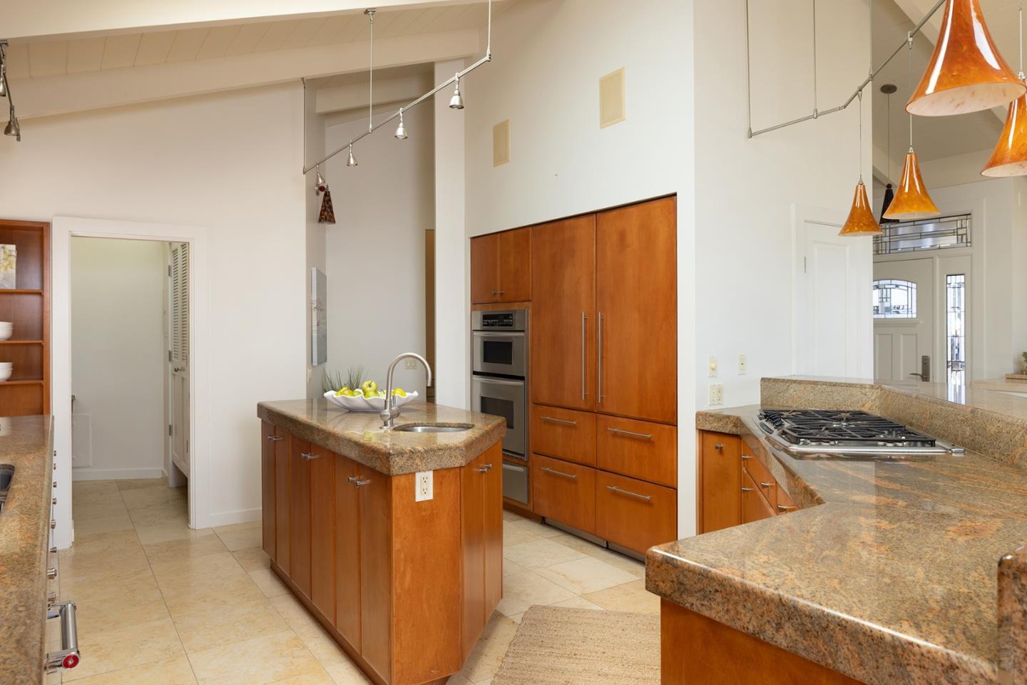 1209 Ocean View Blvd, Pacific Grove, CA 93950 photo 9