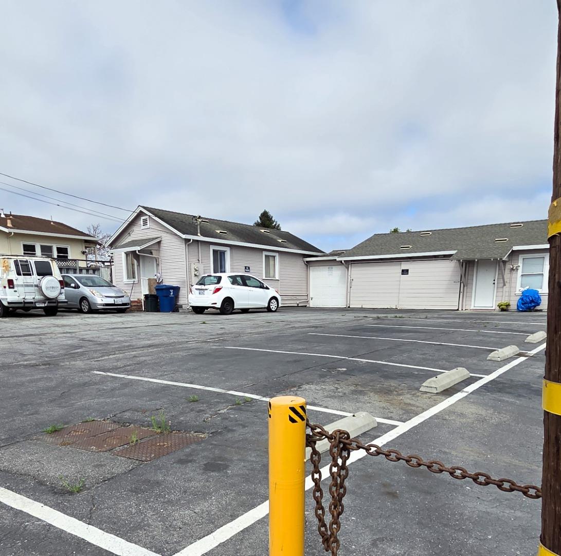 4 Roache RD, Freedom, CA 95019, Photo 2