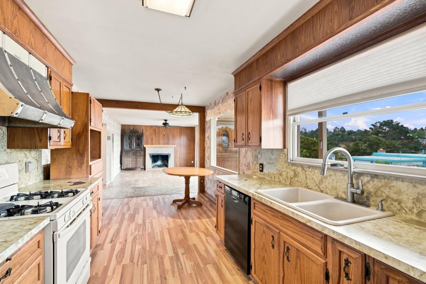 61 Work AVE, DelReyOaks, CA 93940, Photo 7