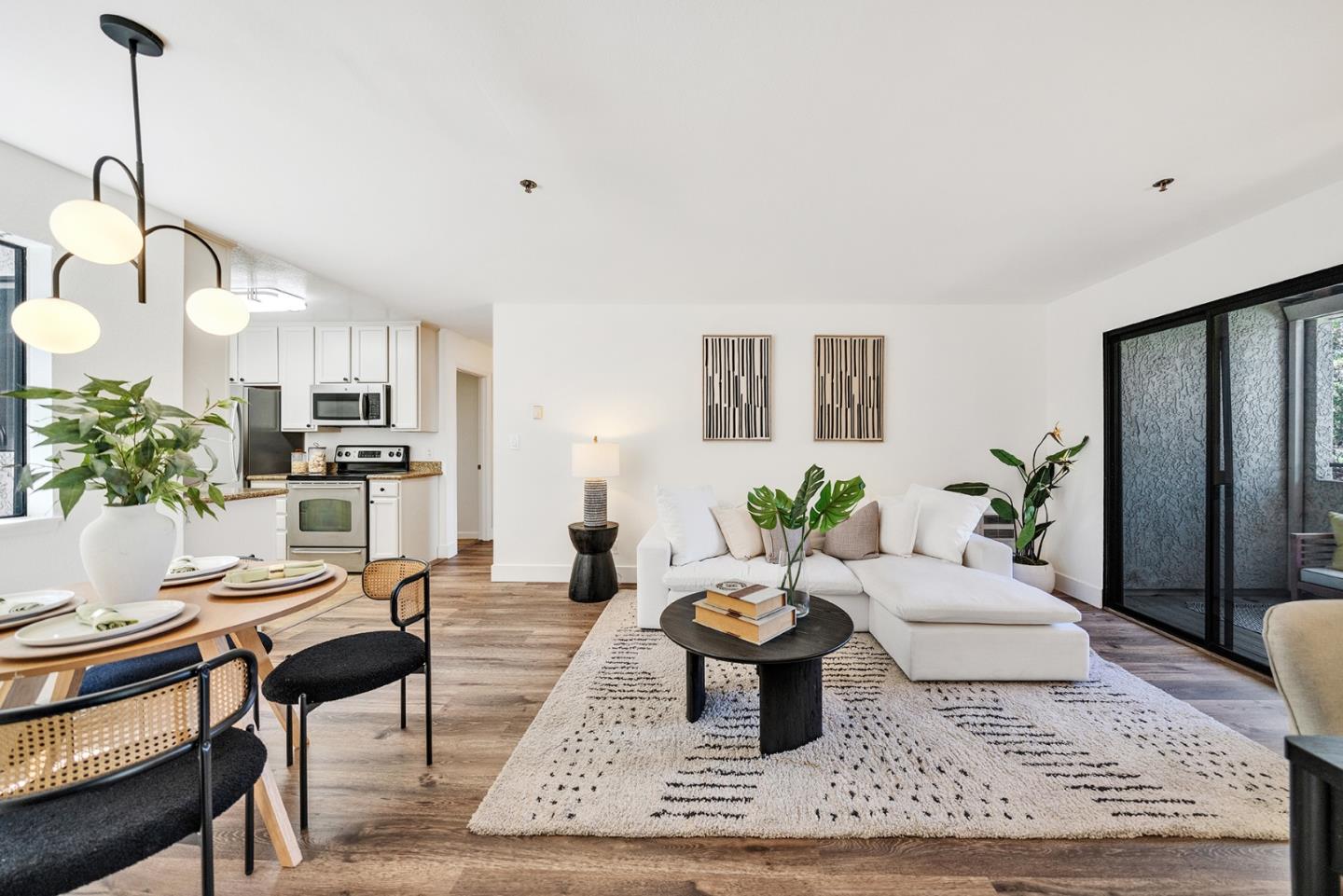 880 E Fremont AVE 318