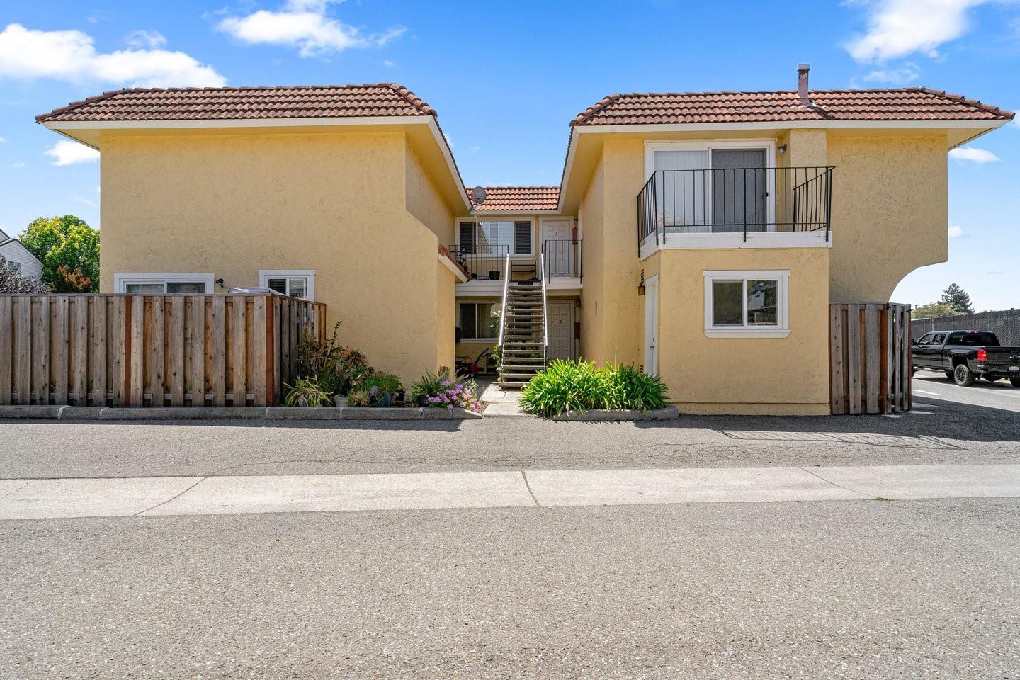 3330 Cabrillo AVE