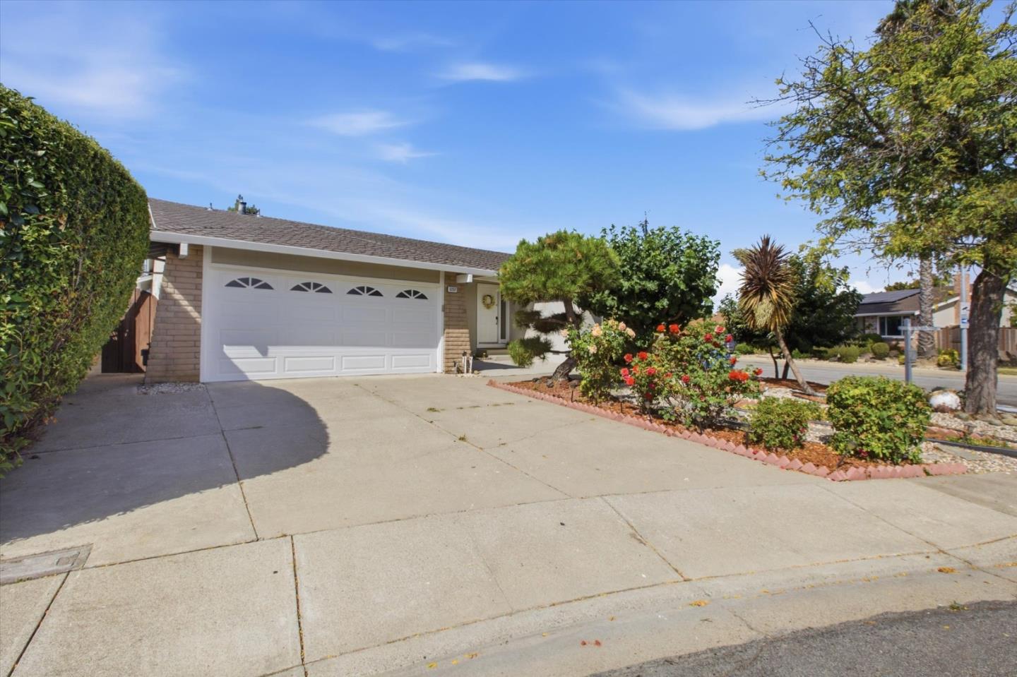 Front Image Thumbnail for ML82056756