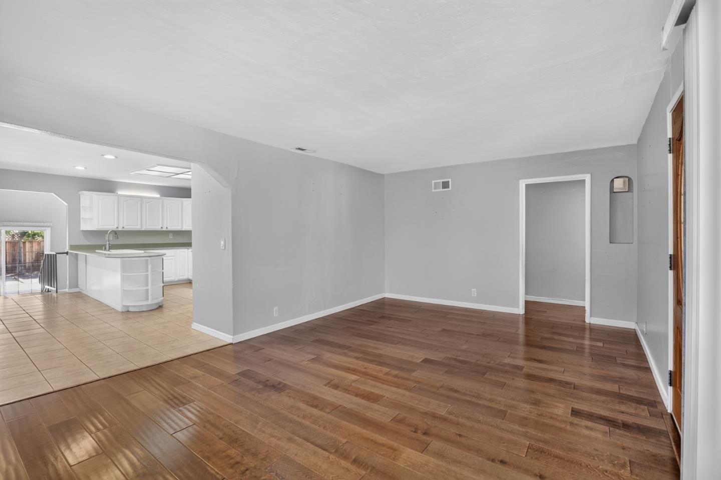 135 N Claremont AVE, SanJose, CA 95127, Photo 7